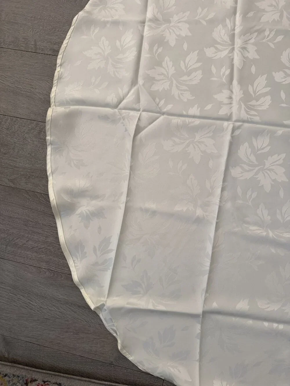 60” Round Ivory Floral Jacquard Tablecloth Elegant Formal Dining